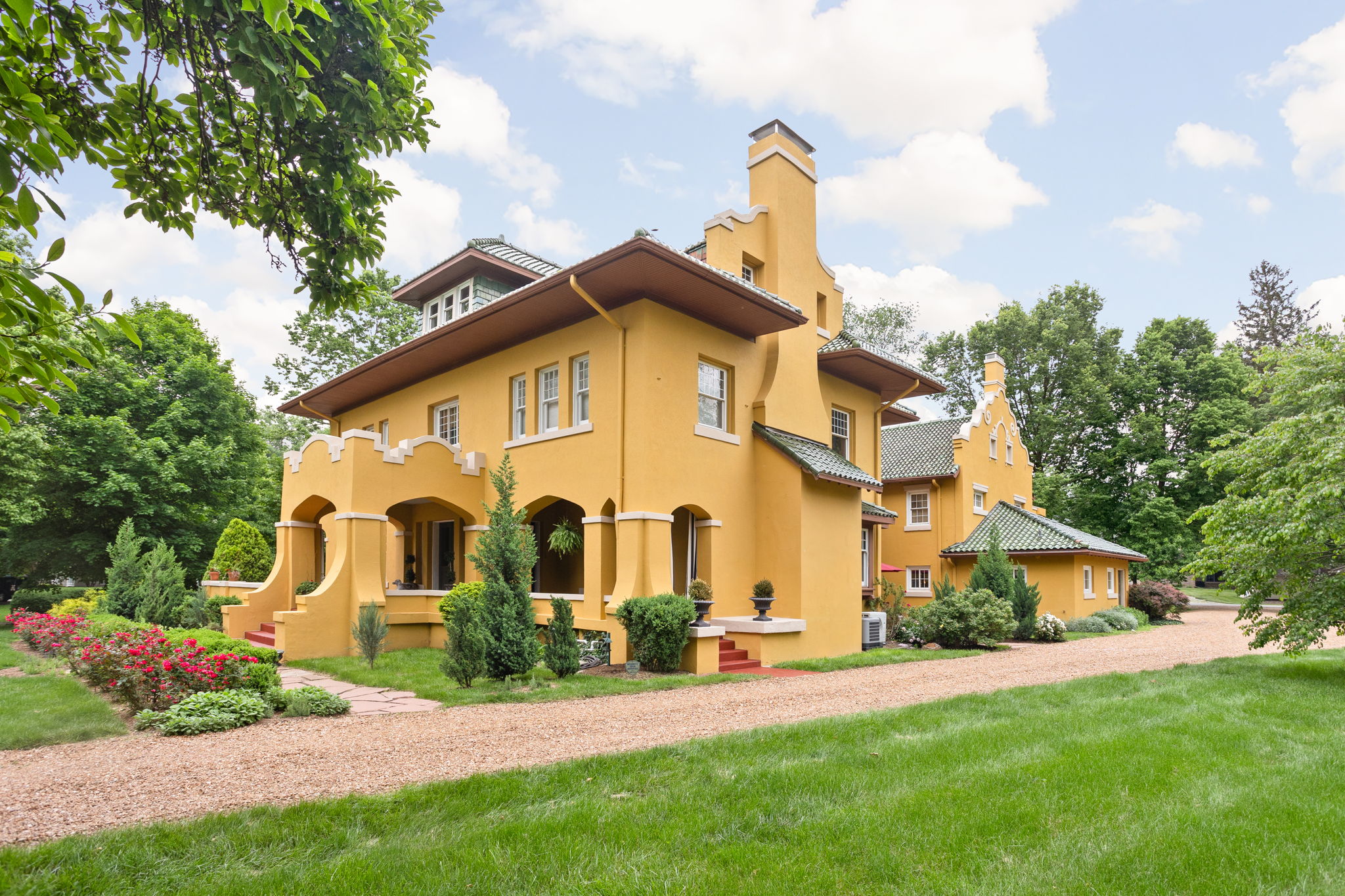 61 Allendale, Terre Haute, IN 47802